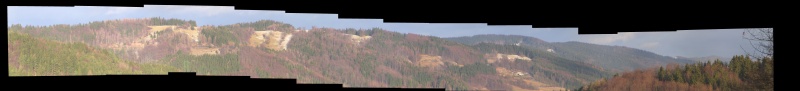 Soubor:Malinův vrch-panorama na Hrachovec.jpg